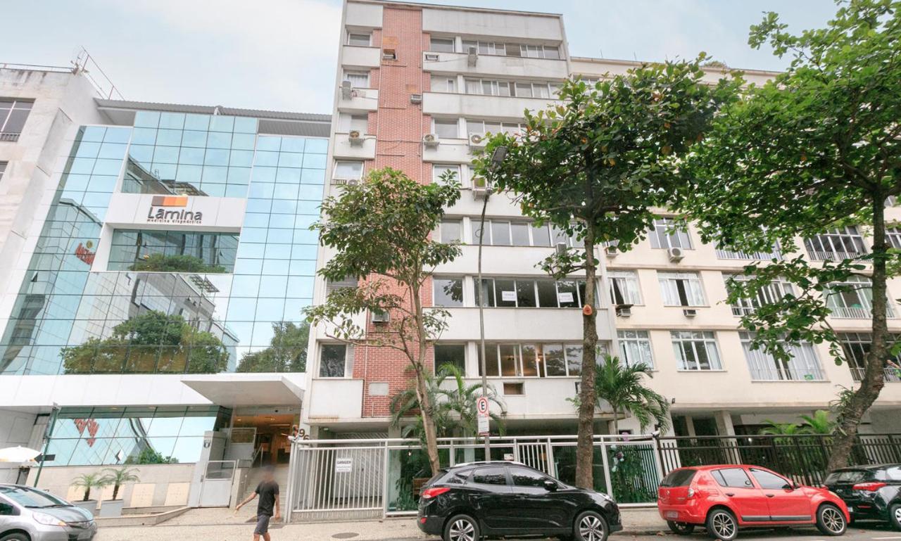 Tabas - Espacoso Apto Em Arpoador - Rj - Ar0001 Apartamento
